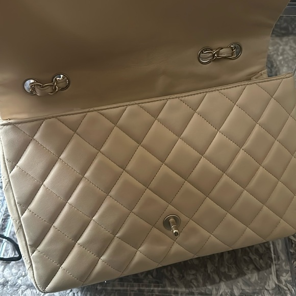 ❌SOLD❌Authentic CHANEL JUMBO SINGLE FLAP - Picture 6 of 15